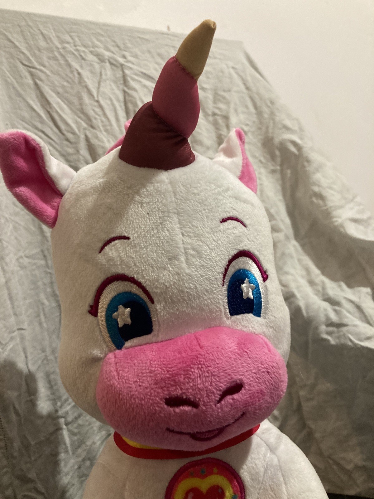 "Juguete suave de peluche Clementoni Baby Unicorn canta e ilumina aprendizaje 12"" probado"