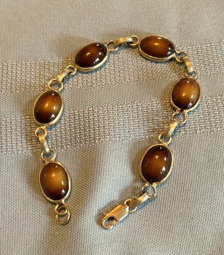 Charming Vintage Unbranded Gold Tone Sky Tiger Eye Cabochon Bracelet