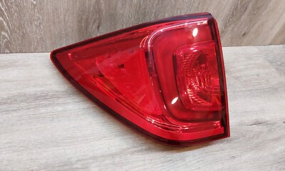 Honda 2016-18 Pilot/2022-23 Passport LH TAIL LIGHT ASSY OEM PART# 33550-TG7-A010