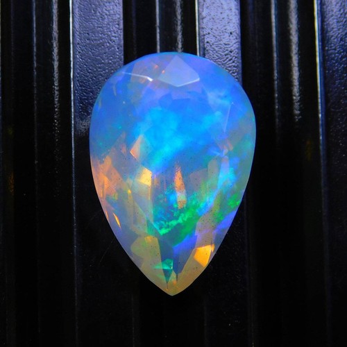 4.70Cts Natural Faceted Ethiopian Opal Gemstone October Birthstone Crystal - Picture 3 of 3