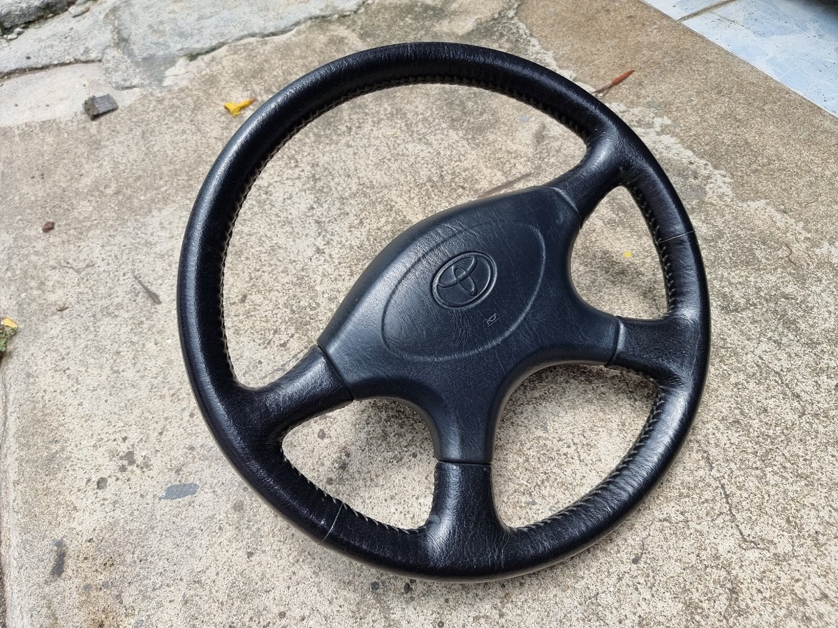 AE101 レビントレノ SJ純正ステア AE100 ネオクラ JDM カローラ Rare JDM Toyota Ae100/101 4 Spork Stitch Leather Option