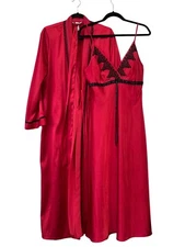 Delicates Satin Nightgown Robe Set S/M Lace Trim Red Black Intimate Valentine