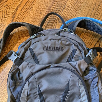 CamelBak M.U.L.E Grey Backpack Bag Hiking Runner Lightweight Fall