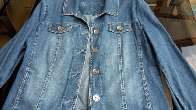 Da. Jeansjacke h-blau Gr.38 neuw. weiche Qualität,ungefüttert,Marke Gerrry Weber