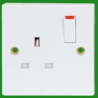 1 Gang, Weiß Geschaltet 13A Einzel Netzkabel UK 3 Pin Wand Netzbuchse Ausgang