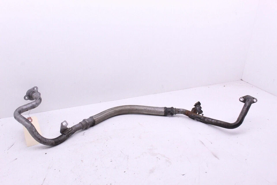 2006-2010 BMW M5 M6 E63 E64 E60 Oil Cooler OEM Used Foto 2 de 3