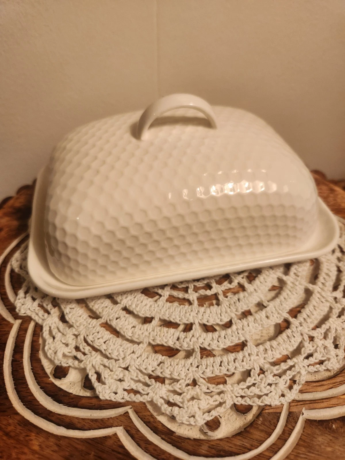 Honeycomb Ceramic Butter Dish with Lid