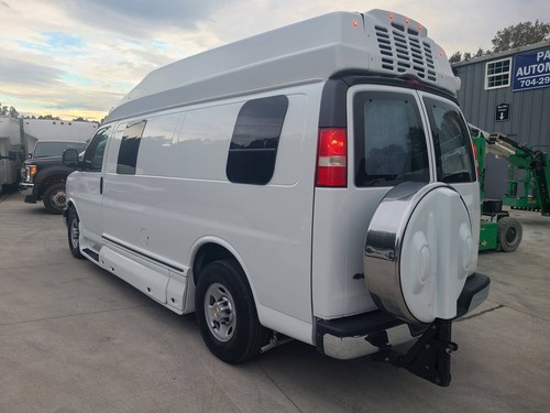RoadTrek RT 190 Popular RV Class B Motor Home Camper Van - Picture 4 of 40