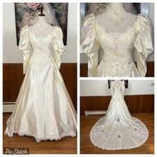 Gorgeous Vintage 1980s Ivory Satin Bishop Sleeve Wedding Gown
