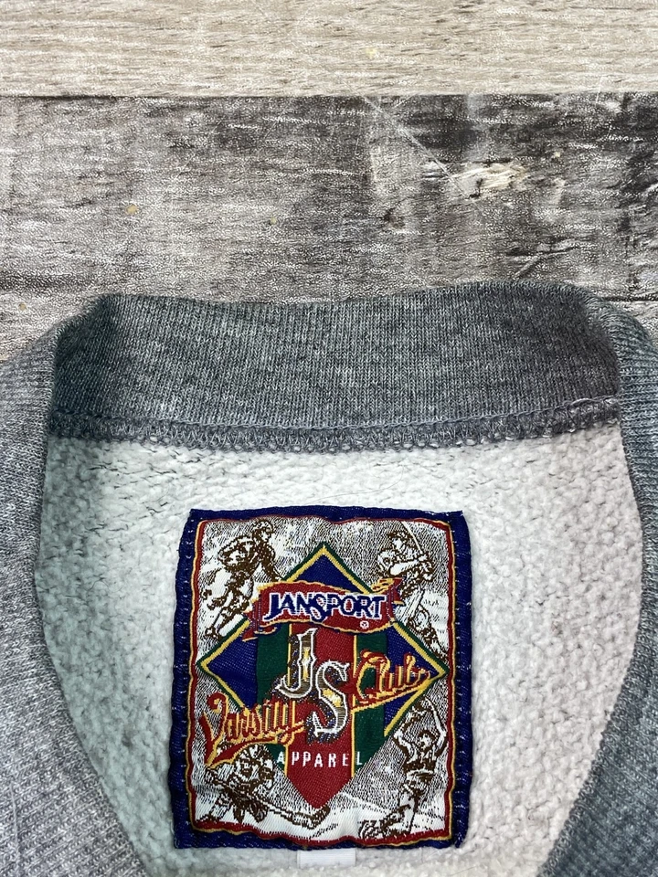 老式 90 年代内布拉斯加州足球运动衫成人 XL 圆领灰色标志 Jansport — 第 4/4 张图片