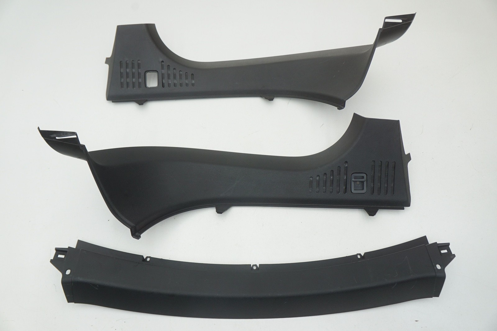 Set 3 Rear Trunk Trim OEM 3W5863721 Bentley Continental Flying Spur 13-18 *Note*