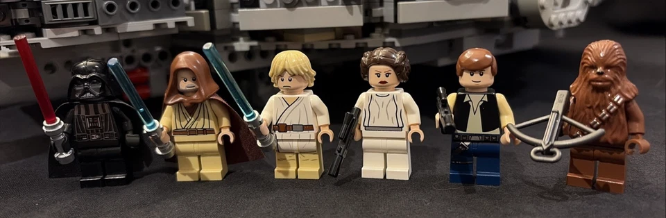 LEGO 7965 Star Wars: Millennium Falcon Han Luke Leia Rare Retired - Image 2 of 4