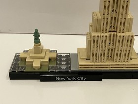 LEGO Architecture Lot 21028 New York City 21019 Eiffel Tower 21003 Seattle Rare