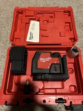 Milwaukee 100ft Green Crossline And Plumb Points USB Rechargeable Laser Level