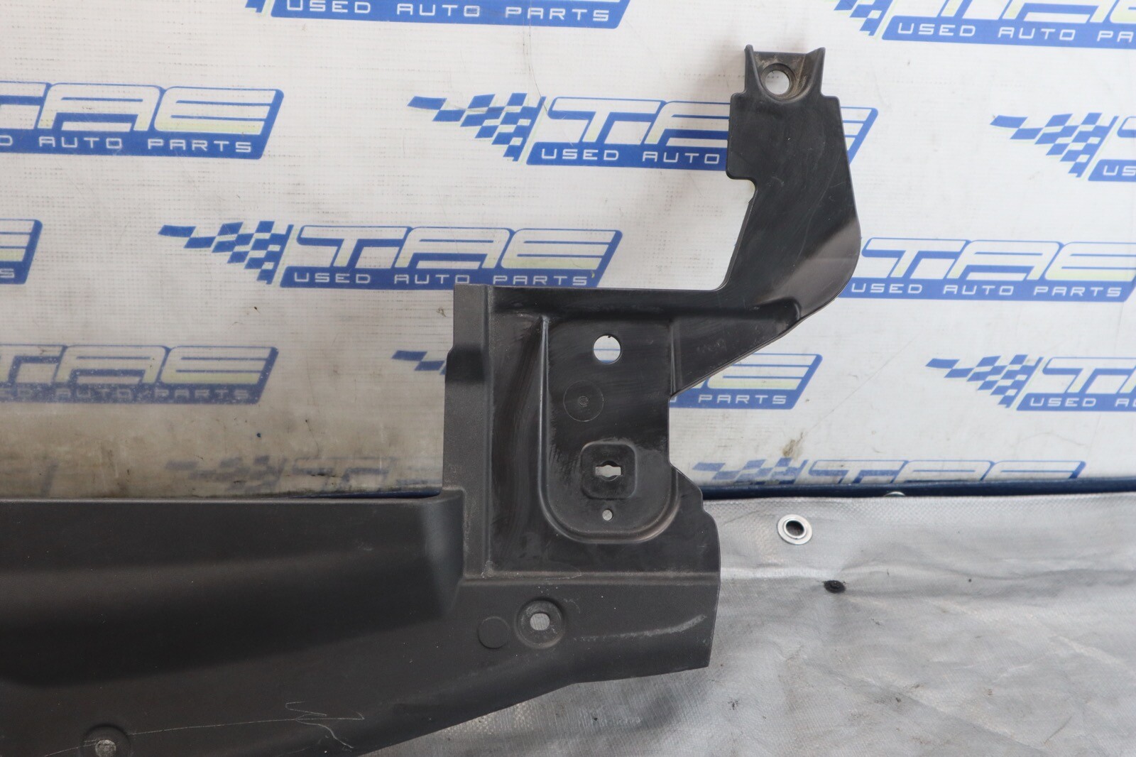 2018-2022 LAMBORGHINI URUS OEM FRONT BUMPER COVER PANEL 4ML807081