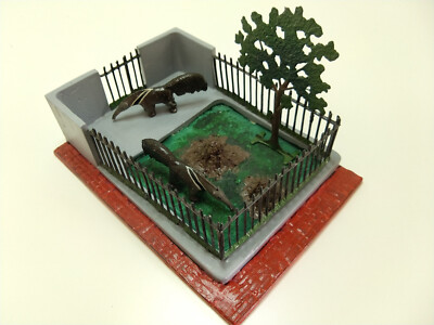 Zoo Diorama - Tamanoirs (Dekor mit bemalten Hohlbleifiguren)