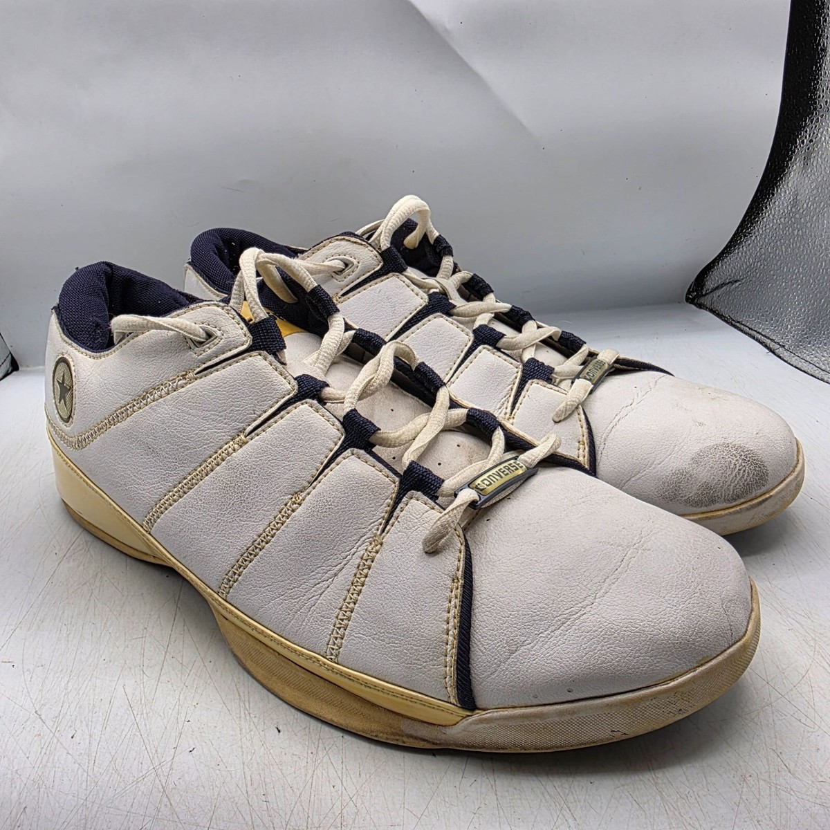 Vintage Converse One Star Dwayne Wade Retro Basketball Men\'s Sneakers Low Top 13 Converse Dwayne Wade 1 Original Basketball Shoe White & Red  main image 3