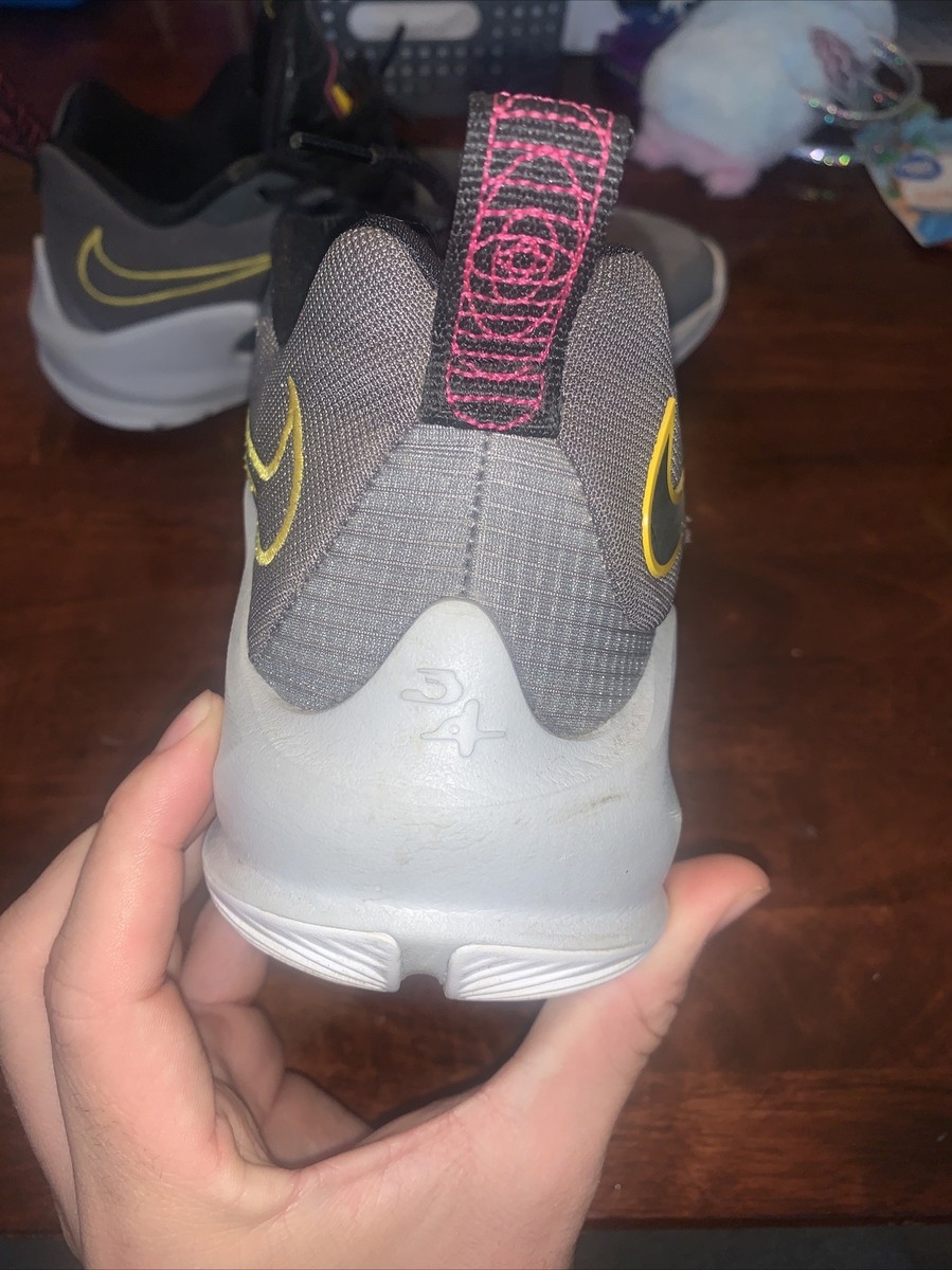 Size 8 - Nike Zoom Freak 3 Iron Gray Vivid Sulfur 2022 Size 8 - Nike Zoom Freak 3 Iron Grey Vivid Sulfur for sale  main image 4