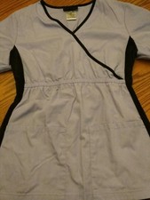 Cherokee flexible scrub top xs  EUC  Lavender and black