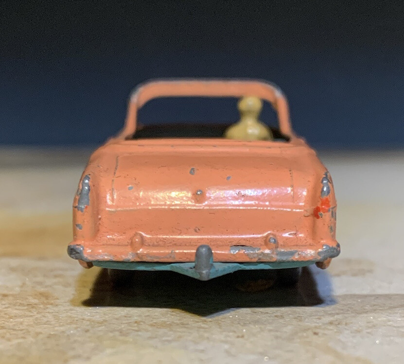 MATCHBOX 　No.33 FORD ZODIAC photos_25210613_85439446_24480