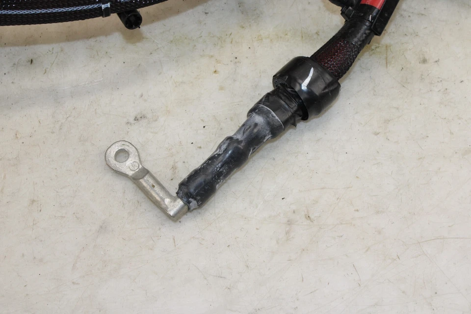 Cable de batería positivo Cadillac CTS 2016-2019 84118758 OEM JB96 Foto 2 de 4