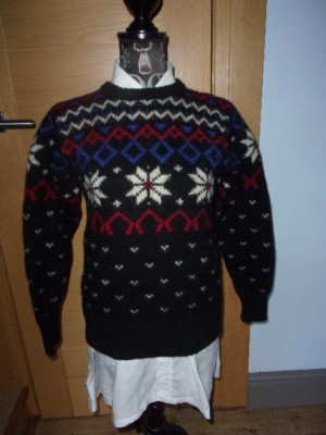 Vintage EDDIE BAUER schwarz, rot, blau weiß dicker WOLLPULLOVER S/P Norweger Style