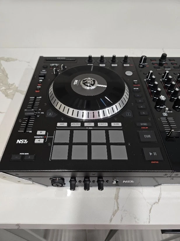 Numark NS7II 4 Channel Motorized Digital DJ Controller & Mixer - Image 3 of 4
