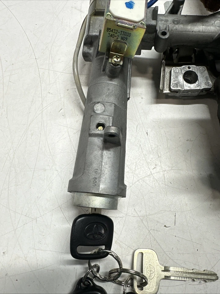 Toyota Camry 1997-2001 interruptor de encendido bloqueo con llave y cilindro OEM 69057-41010 Foto 3 de 4