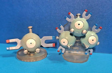 Pokémon Tomy figures: Magneton & Magnemite