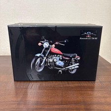 MINICHAMPS Kawasaki Z2 750RS 1/12 Scale Model Motorcycle Authentic Genuine
