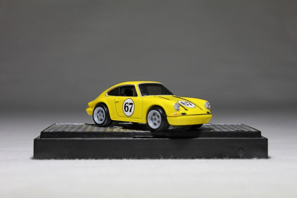 Porsche 911 R 1967 Hot Wheels Premium Diorama Garage equipamiento suelto Foto 3 de 4