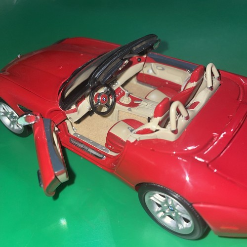 DIECAST CAR THE FRANKLIN MINT BMW Z8 Red 1:24 - Picture 4 of 24