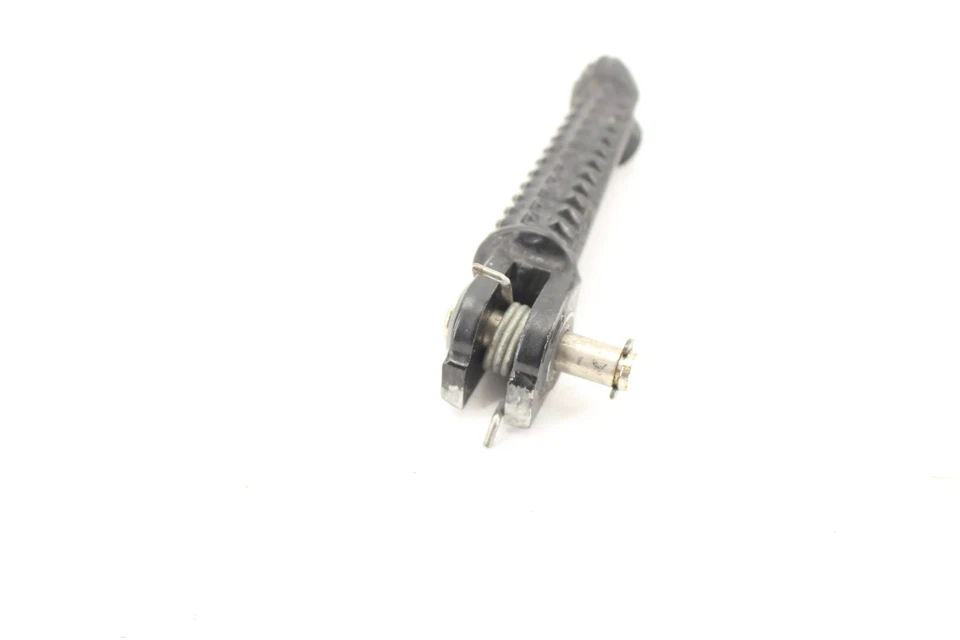 2013 YAMAHA YZF R1 OEM RIGHT FRONT FOOT REST PEG STEP 1KB-27461-00-00 - Image 4 of 4