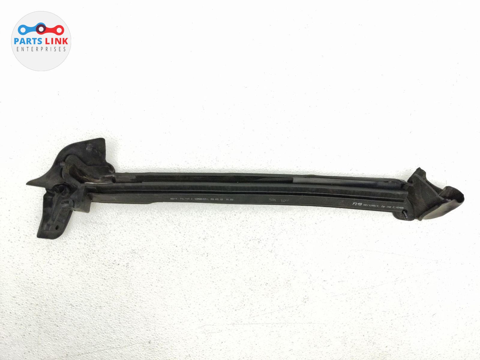 2008-14 FERRARI CALIFORNIA REAR LEFT VENT GLASS SEAL QUARTER WEATHER STRIP F149
