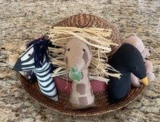 Novelty Straw Hat For Adults Or An Older Child Decorated With Five Animals