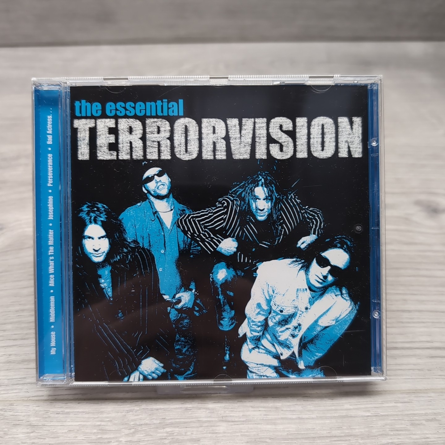 Terrorvision - The Essential Terrorvision - CD Album - 2002 EMI Records - VG Con