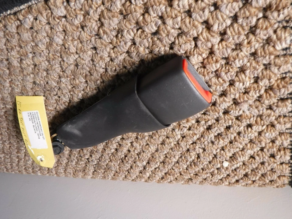 Pontiac G6 2005-2010 cupé cinturón de seguridad trasero hebilla negro se adapta al lado derecho o izquierdo Foto 3 de 3