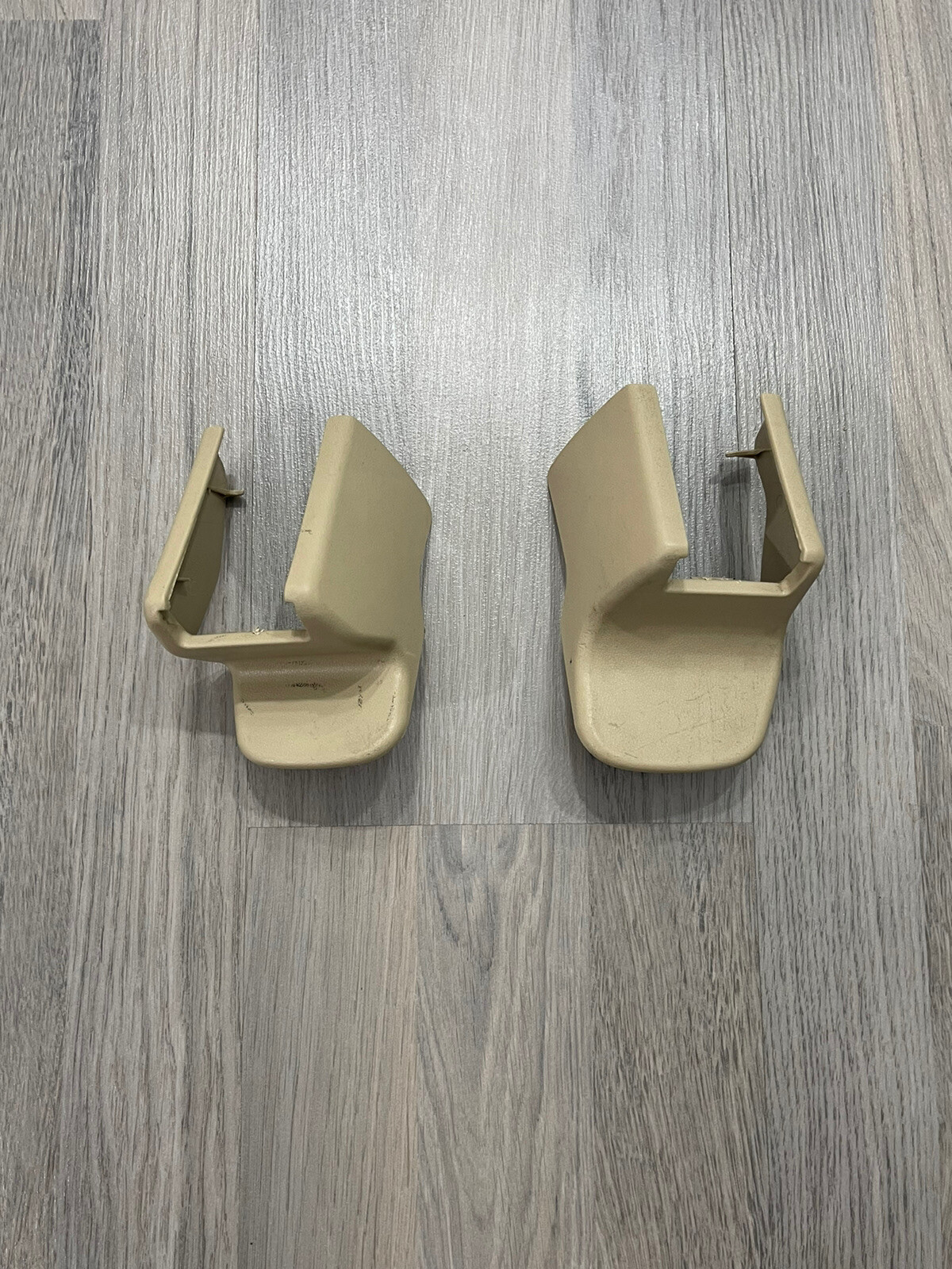 06 07 08 OEM Lexus GS300 LHD Seat Cover Track Bracket eBay