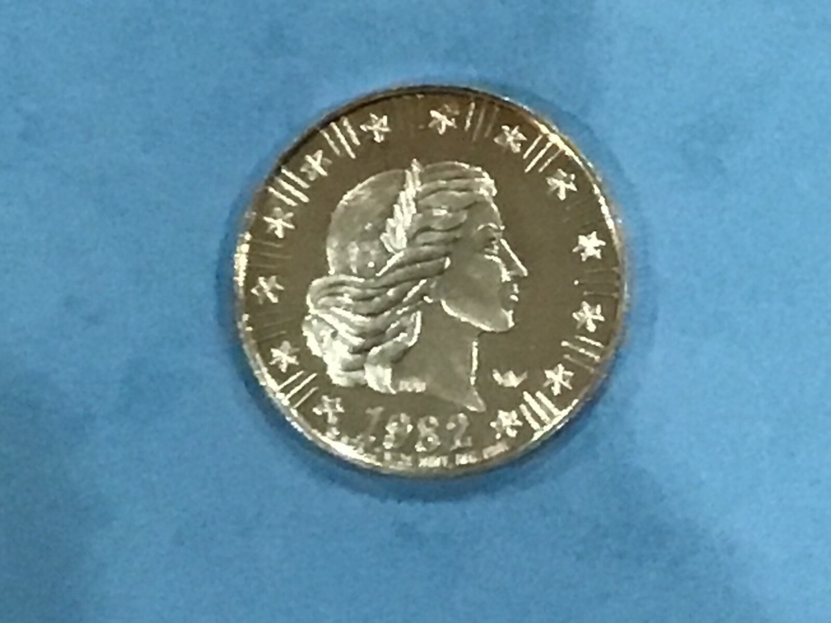 1982 World Wide Mint 1/2 Ounce Fractional .999 Fine Silver