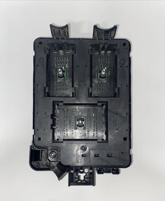 2012-2016 Chevrolet Sonic Fusebox Fuse Box Relay Module 95383532  