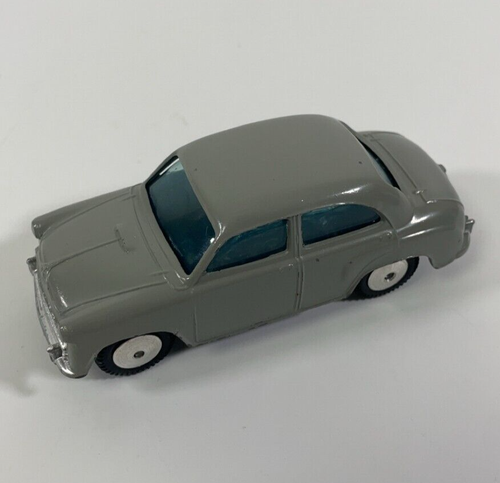 Corgi Toys No 202 Morris Cowley Saloon Grey With Spun Hubs In Original Box - Picture 3 of 18