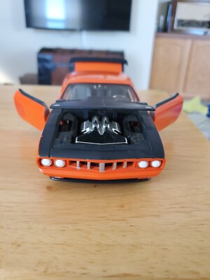 Large Hot Wheels 2006 Hemi '71 Cuda Model