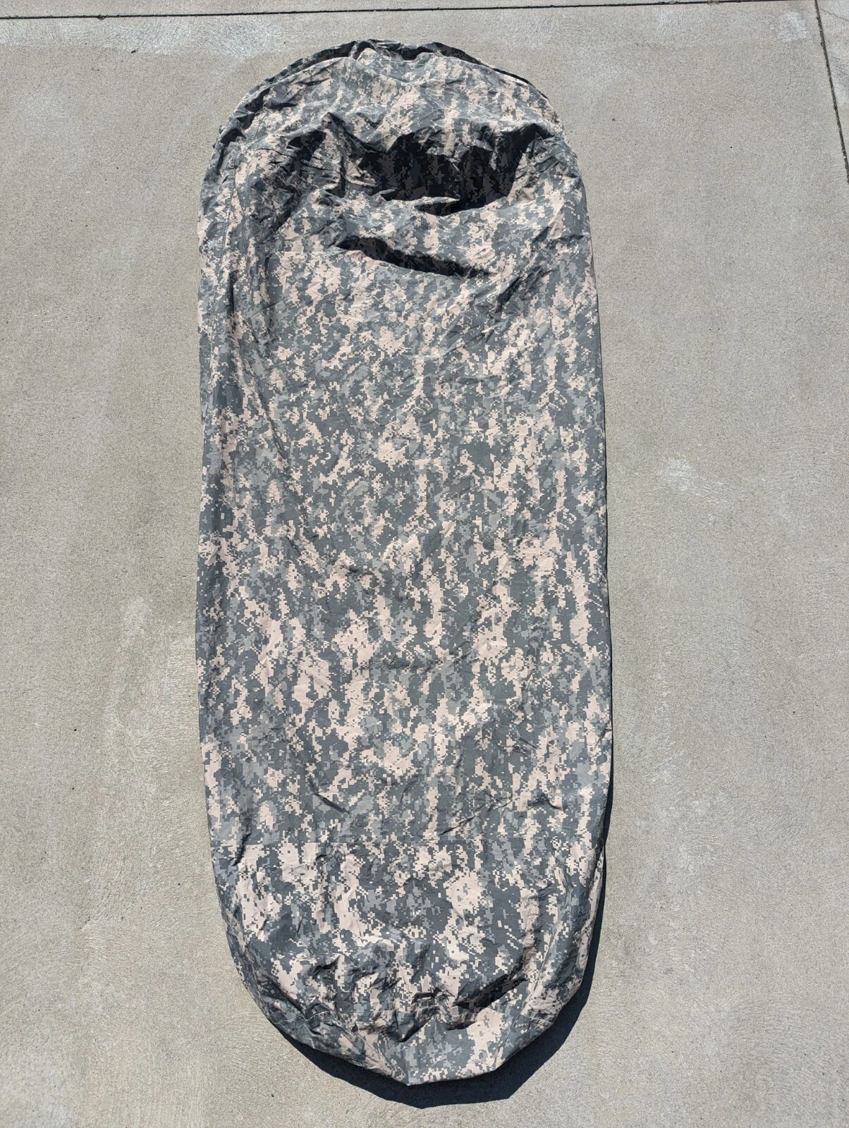 Excellent - US Army ACU Bivy Cover Digital Waterproof Goretex Sleeping Bag Cover
Opens in a new wind