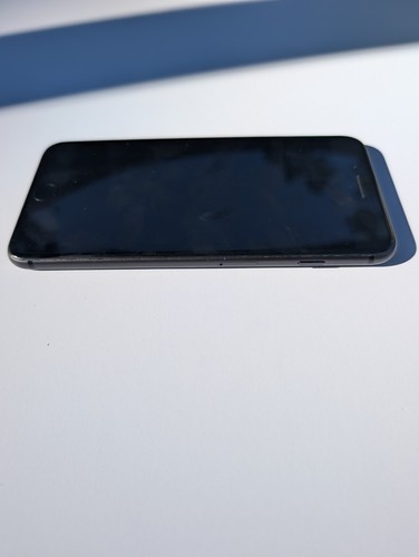 Apple iPhone 8 Plus – 64GB – Space Grey (Unlocked) – Used Like New - Battery 82% - Photo 7 sur 13