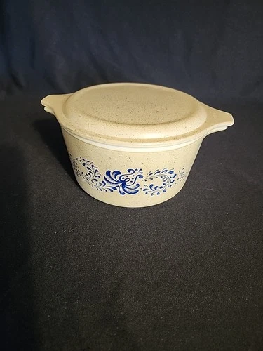 Vintage 1qt Pyrex Cassorle Dish W/lid Tan Speckled With Blue Floral Design