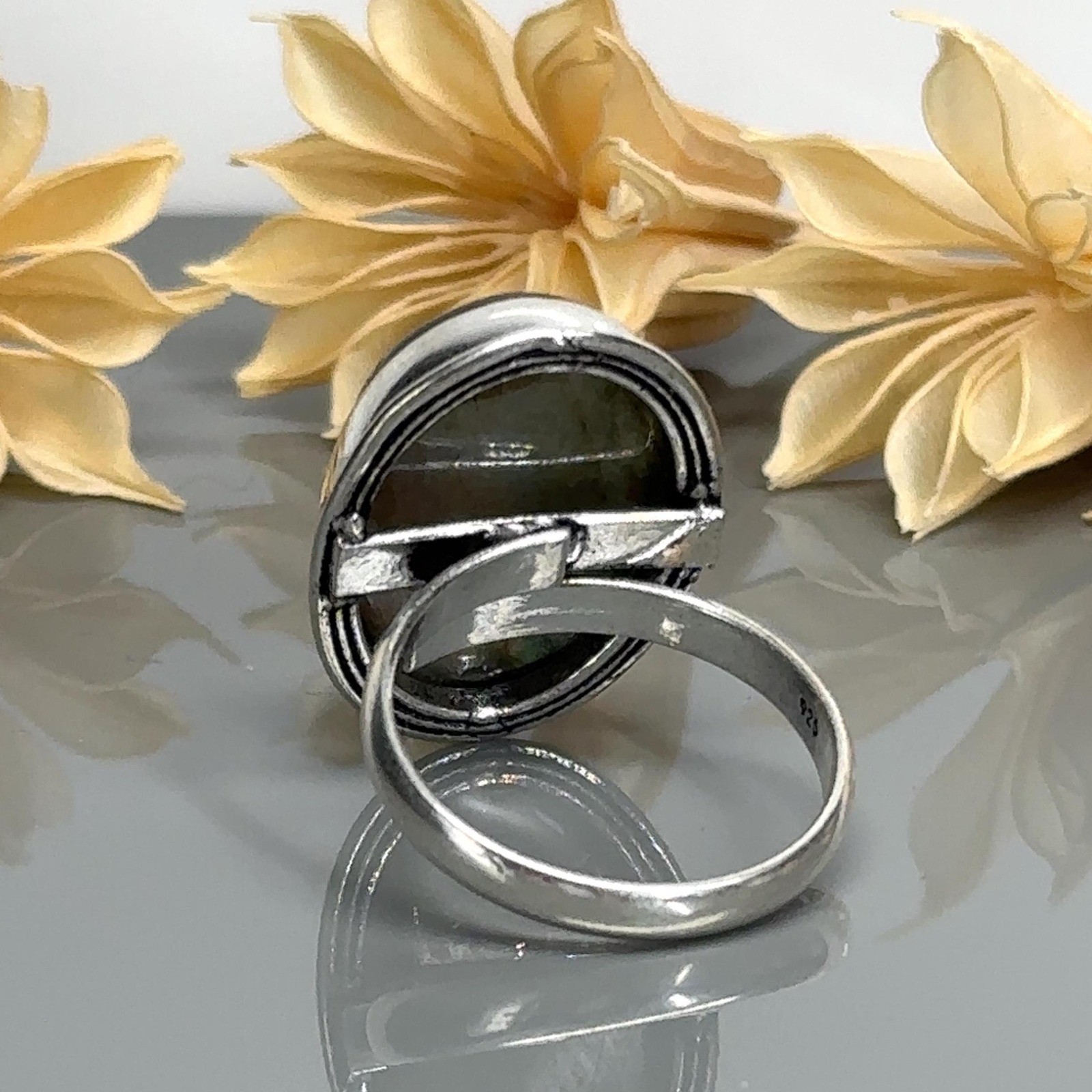 Oval Labradorite Sterling Silver Statement Ring- … - image 6