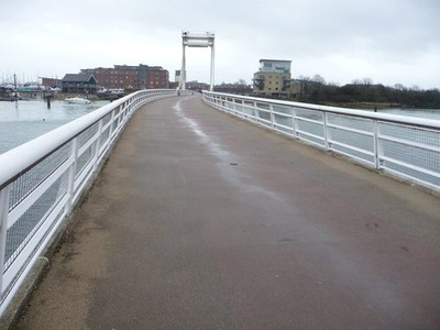 Foto A3 Millennium Bridge Gosport\/SU5900 Forton Lake um 2018