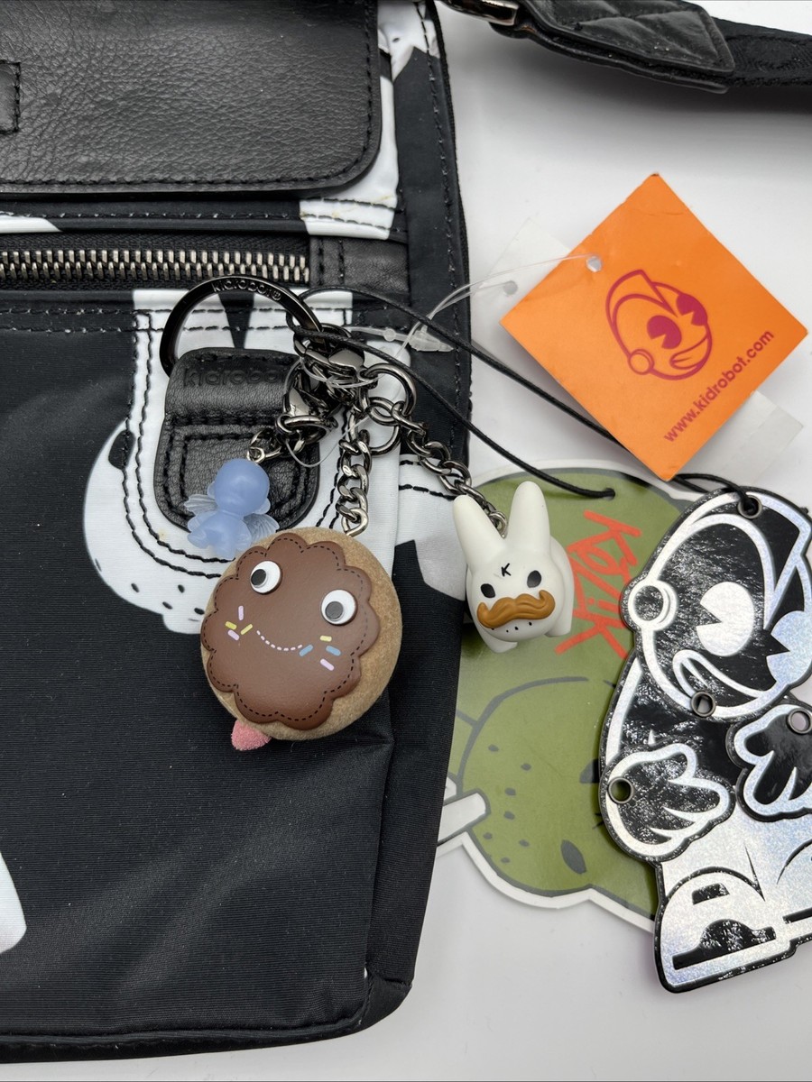 FRANK KOZIK X KIDROBOT SMORKIN' LABBIT 2009 Art Bag NWT | eBay