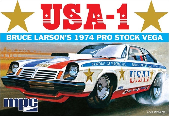 AMT/MPC MPC828/12 - 1/25 Bruce Larson USA-1 Pro Stock Vega - New