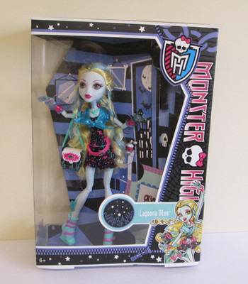 Monster High Lagoona Blue Ghouls Night Out Puppe 2012 Neu in OVP.